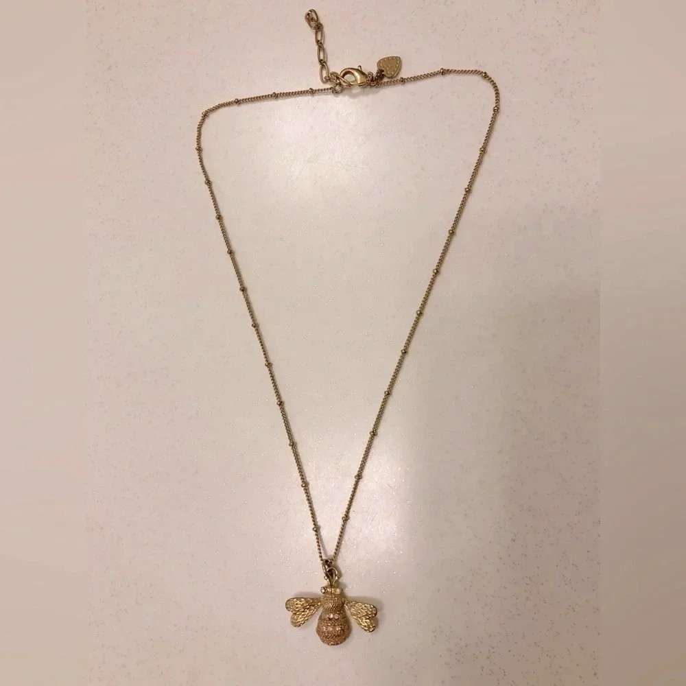 Gold necklace with bee  pendant